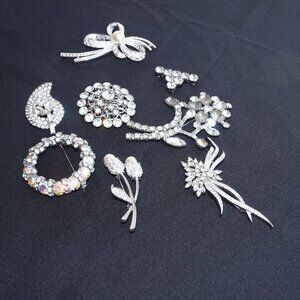 Lot of 8 Vintage Stunning Silver Toned Rhinestone Brooch's Pins